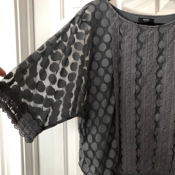 Alfani Woman polka dot mesh overlay boho crochet detail flare sleeves - Picture 4 of 5